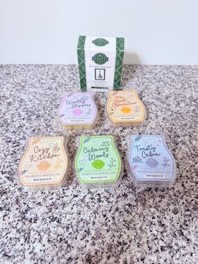 Scentsy Wax Melts Variety Pack - Green, Yellow, Purple, Pink, Blue, Cream